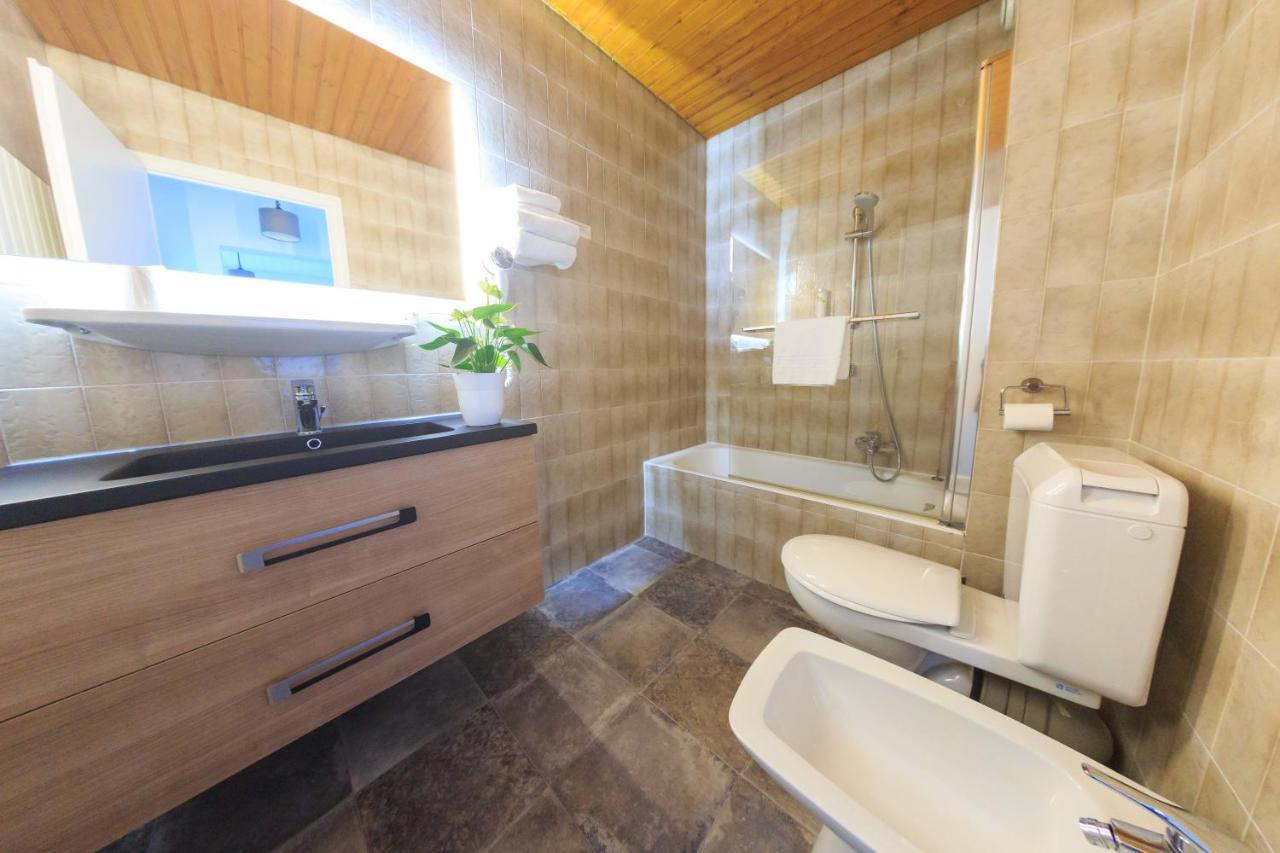 Hotel Logis Annecy Nord / Argonay
