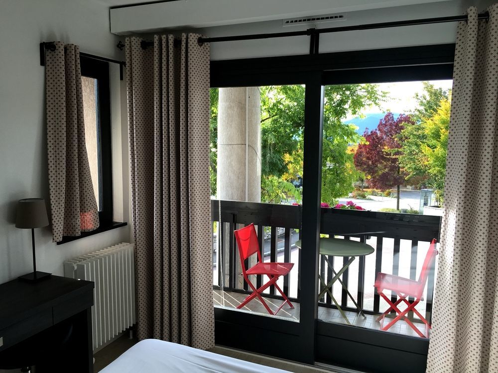Logis Annecy Nord / Hotel 3*